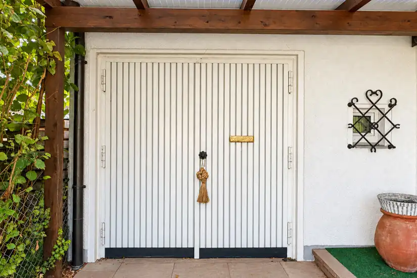 Carport/Garage