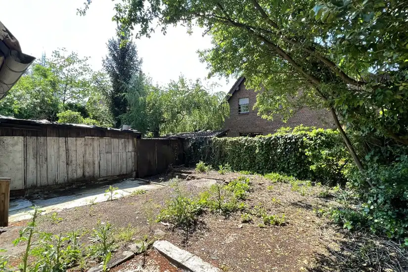 Grundstück